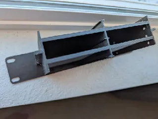 1U 8-bay SSD mount for 10 inch rack