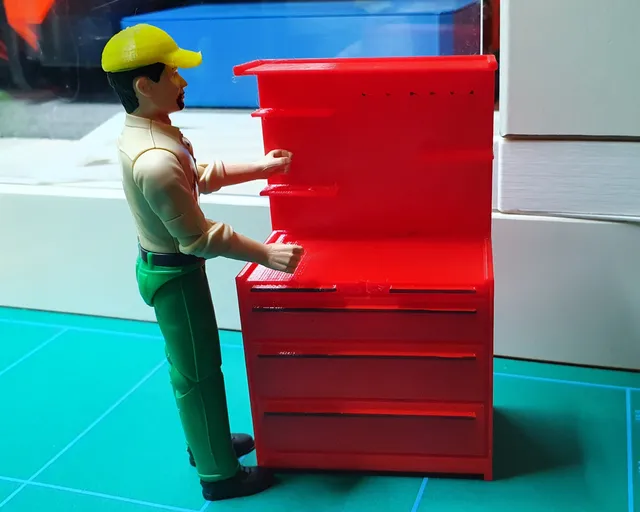 Make of Tool table and shelf - scale models for diorama 1/14, 1/16 ,1/ ...