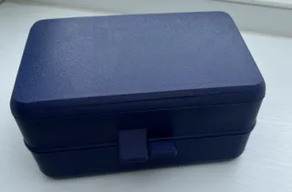 Screwless lunchbox or toolbox