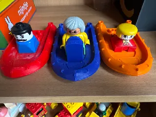 Lego Duplo fast boat - floating!