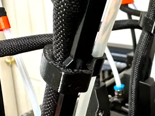 Prusa XL series: Cable protecting toolbase clip (must have)