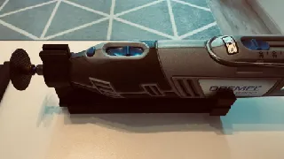 Support Dremel 8200