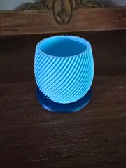 Modern spiral planter