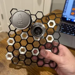 Honeycomb storage wall