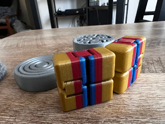 Make of Yet Another Fidget Infinity Cube v2 by Austin Vojta | Download ...