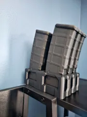 AR-15 / M4 magazine holder