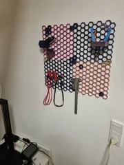 Honeycomb storage wall