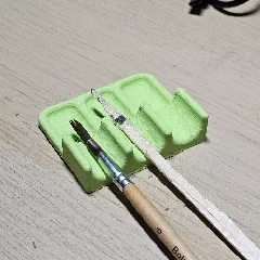 Brush holder