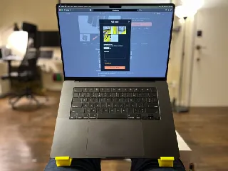 Unique print in place laptop stand - Super portable - Adjustable angles