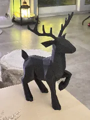 Minimalist (Christmas) low poly reindeer