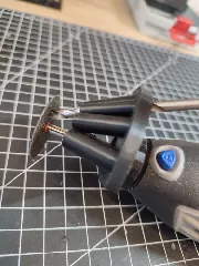 Vorsatz zum Bohrerschärfen für Dremel 3000