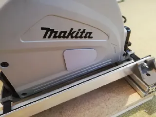 Makita SP6000 Tracksaw dust cover