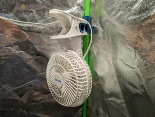 Grow tent pole clamp for fans