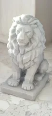 Sitting Lion Low Poly Statue