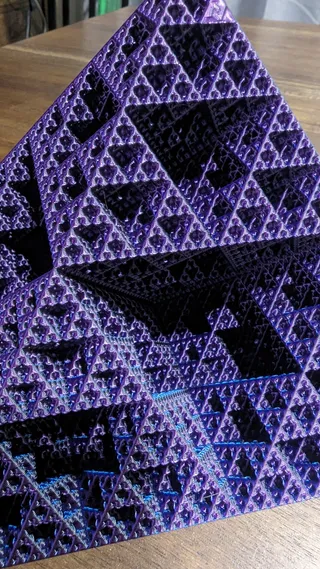 Spiral Vase Mode Sierpinski Pyramid by Nat | Download free STL model ...