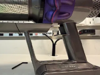 Dyson V10-V11 power button trigger fix - New design