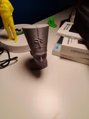 NEFERTITI