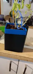 Self-watering square planter (fix)