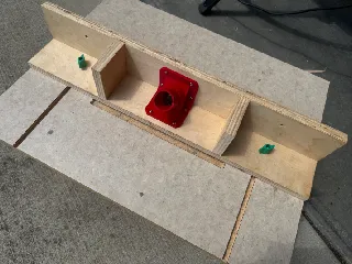 Dust Hose Port for DIY Router Table Fence (fits regular Shop vac)