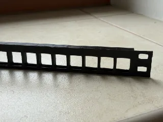 10 inch patch panel - 12 keystone module (1/2 U)