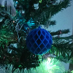 Christmas Ball, full cross ribs
