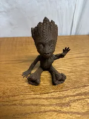 Waving Groot