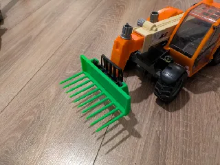Bruder tractor pitch fork