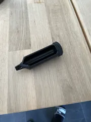 Ratchet toothpaste tube squeezer