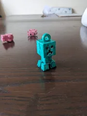 Minecraft-inspired Creeper Mini Figure Kit Card/ Keychain