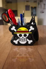LED Straw Hat Skull Pen Holder – RGB Desk Organizer | Easy Print