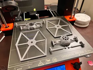 TIE Fighter – Support-Free, Easy Assembly
