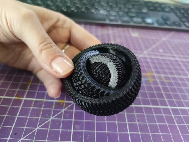 Rotating 4 rings toy Fidget Sphere different patterns by Dynamite ...
