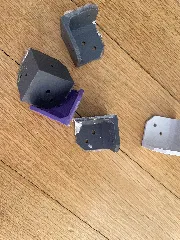 Corner bracket