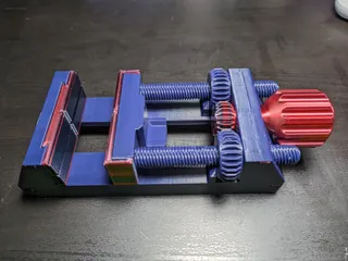 Fast-Operation Vise