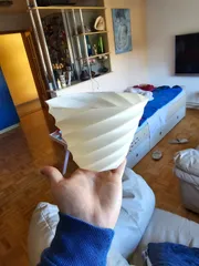 9 Sided Twisted Planter