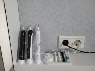 Oral-B slopy stand