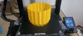 Kirikami Plant pot and Planter - Vase mode design