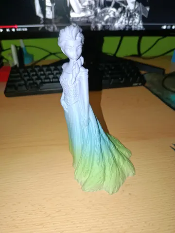 Elsa in 32mm scale no supports by ffejrxx | Download free STL model ...