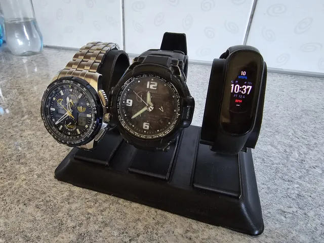 Make of Interchangeable Watch Stand System and Base by zicherka ...