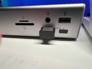 USB-C Cover with handle