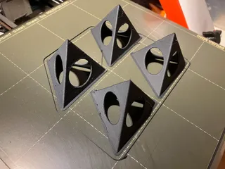 Painters Triangle (pyramid)