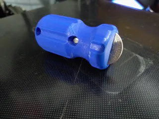 Stubby coin screwdriver