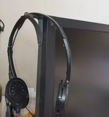 headphone stand  -- Monitor Mounted