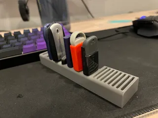 USB SD and MicroSD holder for wide USB sticks