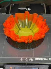 Wavy bowl