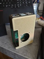 Raspberry Pi 4 case with fan mount