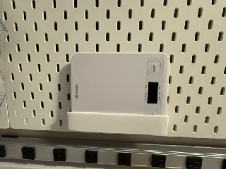 SKADIS scale holder