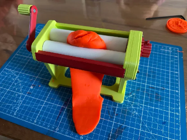 Clay press machine by Thorin Oakenshield | Download free STL model ...
