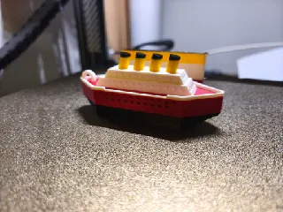 Titanic Keyholder