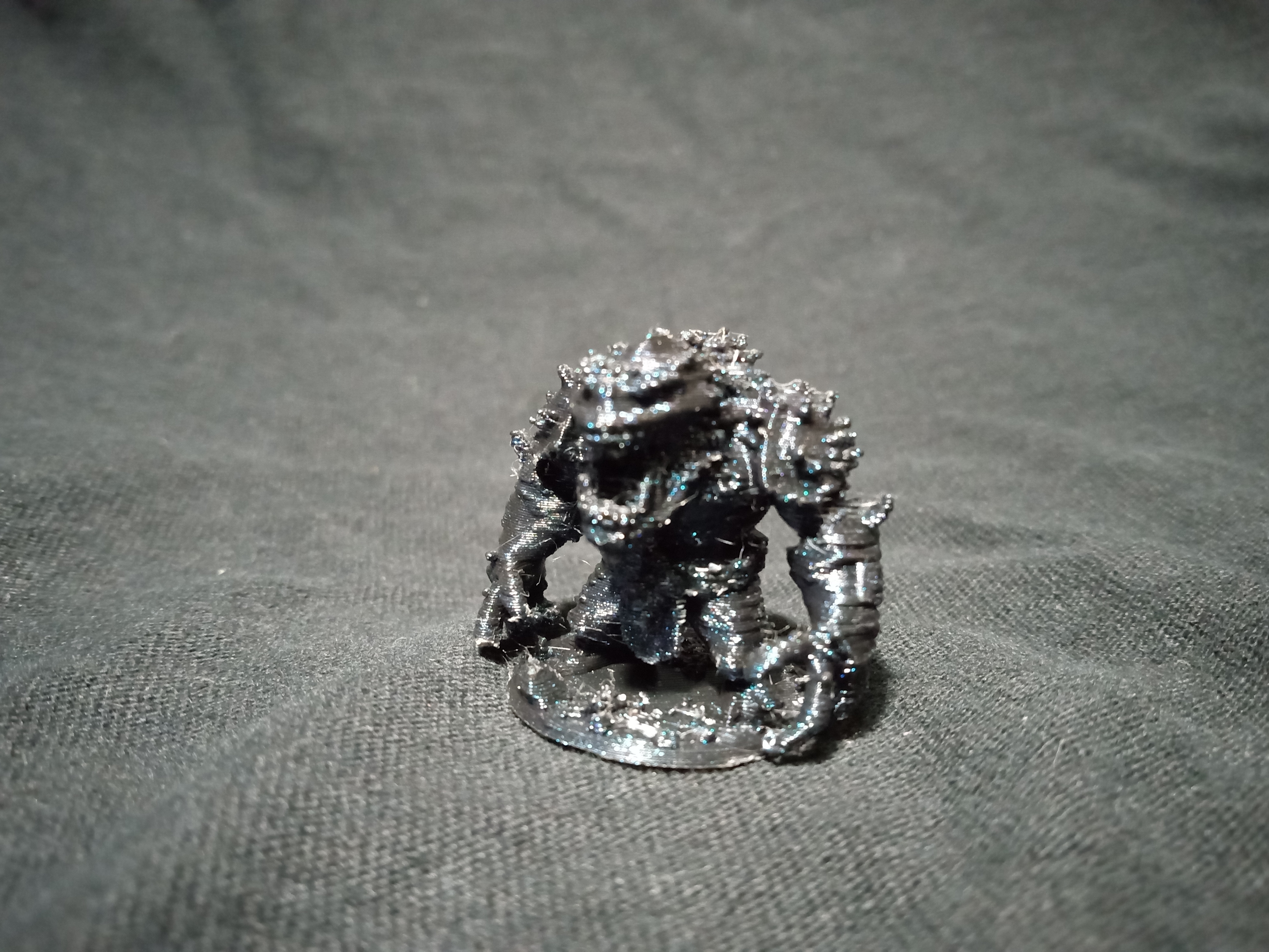 Miniatura 2 do modelo 3D Snarling Lizardman